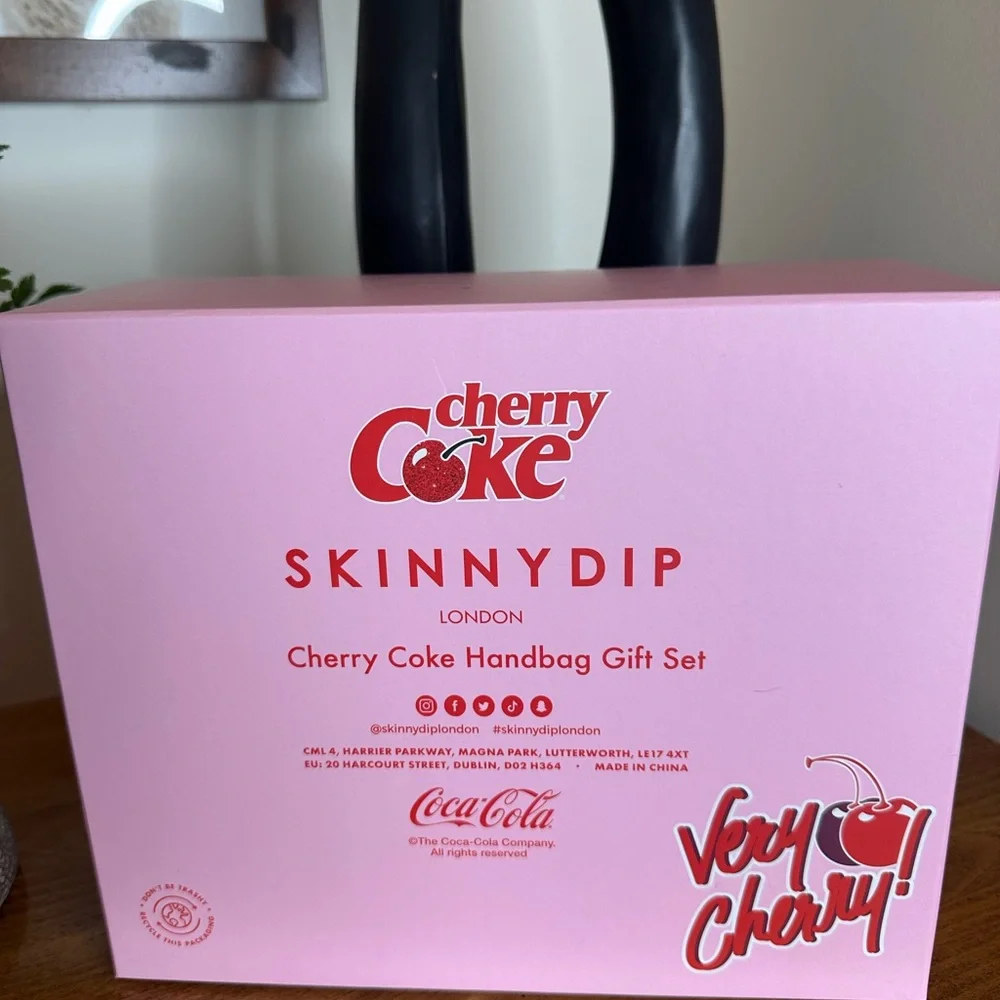 Skinny Dip Cherry Coke Handbag Gift Set - Picture 5 of 5